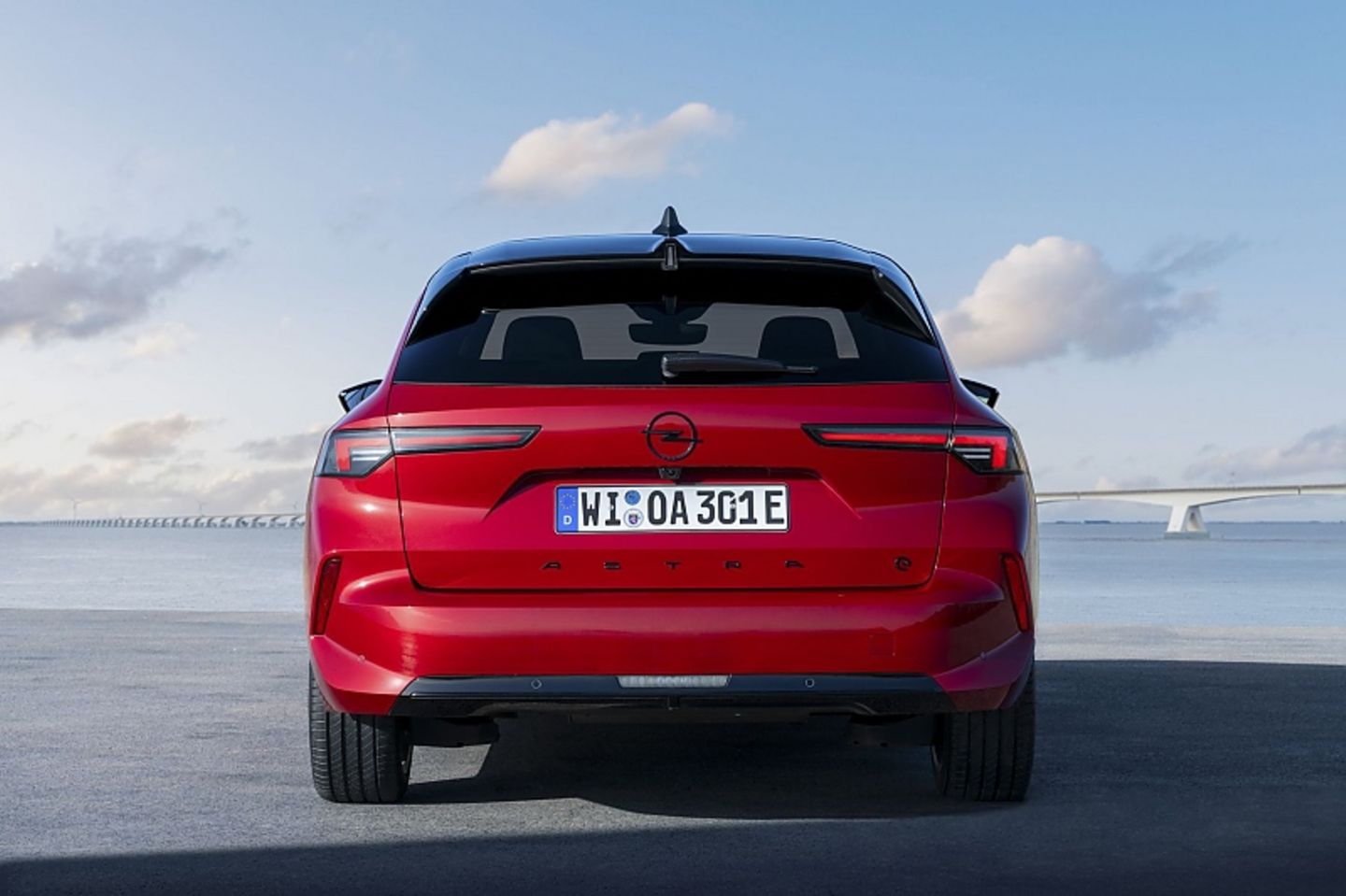 Opel Astra Electric Sports Tourer