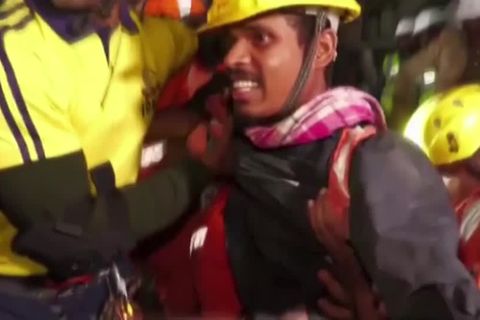 Video: Verschüttete Tunnel-Arbeiter: Rettung durch verbotene Methode