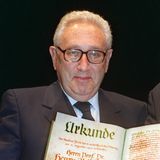1998 wurde Kissinger als Ehrenbürger seiner Geburtsstadt Fürth ausgezeichnet.