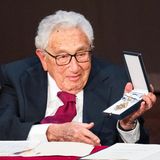 In Fürth überreichte ihm Ministerpräsident Markus Söder den Bayerischen Maximiliansorden