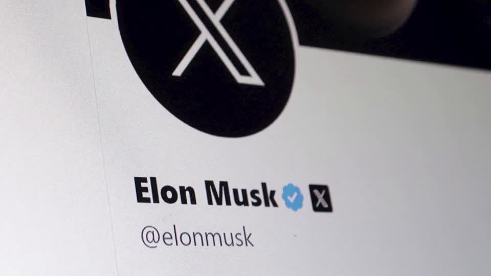 Video: Musk beschimpft Werbekunden für Verlassen von X wegen antisemitischer Inhalte