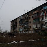 Donetsk, Ukraine: Ein zerstörter Appartment-Block