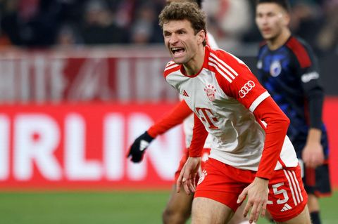 Thomas Müller fordert mehr Entscheidungsfreiheit für Schiedsrichter bei der Auslegung der Handelfmeter-Regel