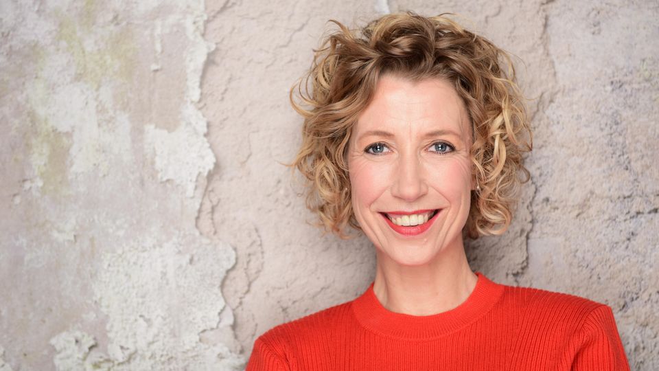 Heike Niemeier lächelt in die Kamera.