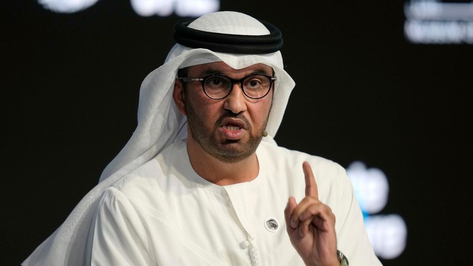 Sultan Ahmed al-Dschaber ist Chef des staatlichen Ölkonzerns Adnoc und leitet die 28. Weltklimakonferenz