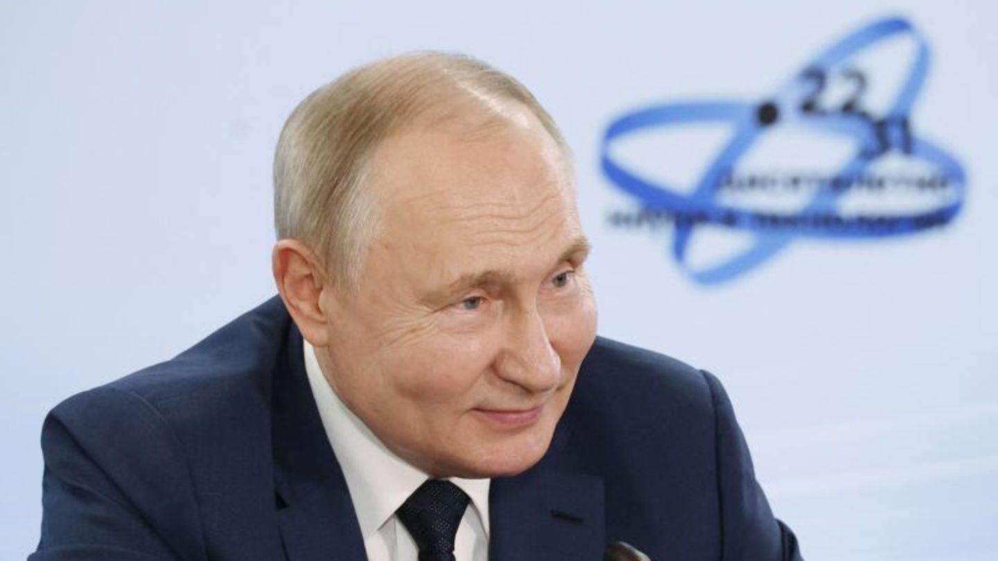 Russia: How the economy is doing after two years of war