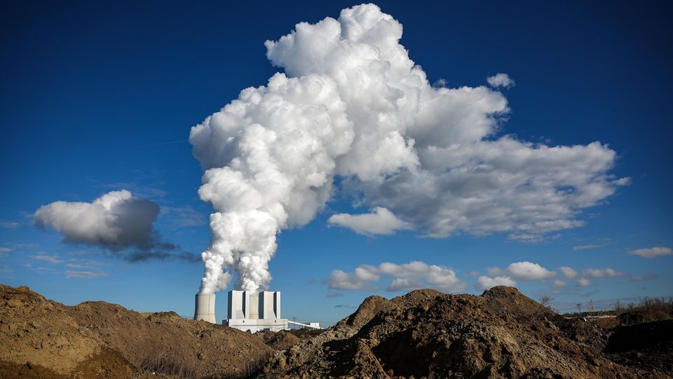 Das Braunkohlekraftwerk Lippendorf in der Nähe von Leipzig zählt zu den größten CO₂-Emittenten Europas