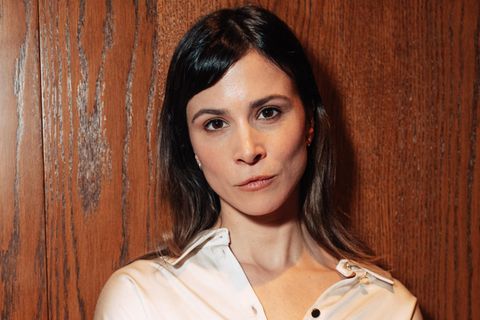 Portrait der Schauspielerin Aylin Tezel