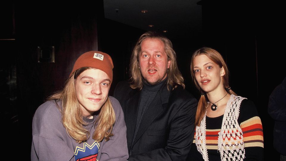 Er ist der Vater von Viva. Dieter Gorny (Mitte) gelang 1993 das, woran kaum jemand geglaubt hatte: eine deutsche Konkurrenz zum damals übermächtigen MTV zu etablieren. Eines der Erfolgsrezepte des in Köln ansässigen Musiksenders: Viva castete viele junge Moderatoren, die berühmt werden sollten. Auch Nilz Bokelberg und Heike Makatsch gingen aus Gornys Talentschmiede hervor.