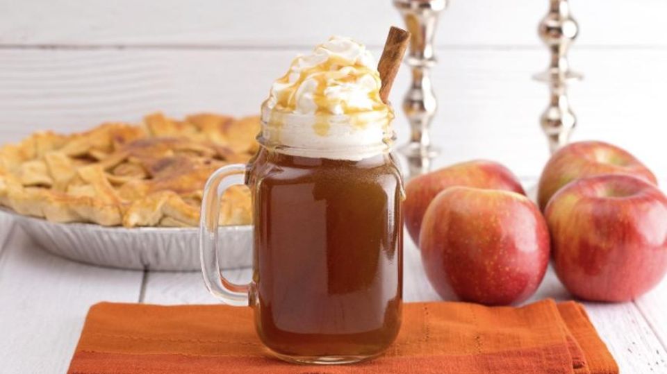 Wintergetränk: Perfekt für kuschelige Dezemberabende: Rezept für alkoholfreien Karamell-Apfelpunsch Wintergetränk: Perfekt für kuschelige Dezemberabende: Rezept für alkoholfreien Karamell-Apfelpunsch
