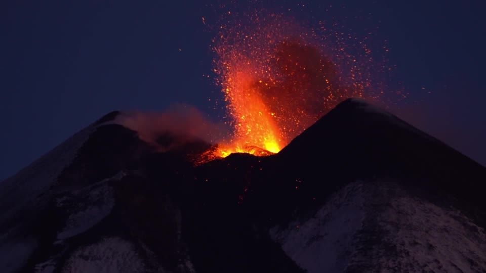 Video: Leuchtspektakel im Morgenrot