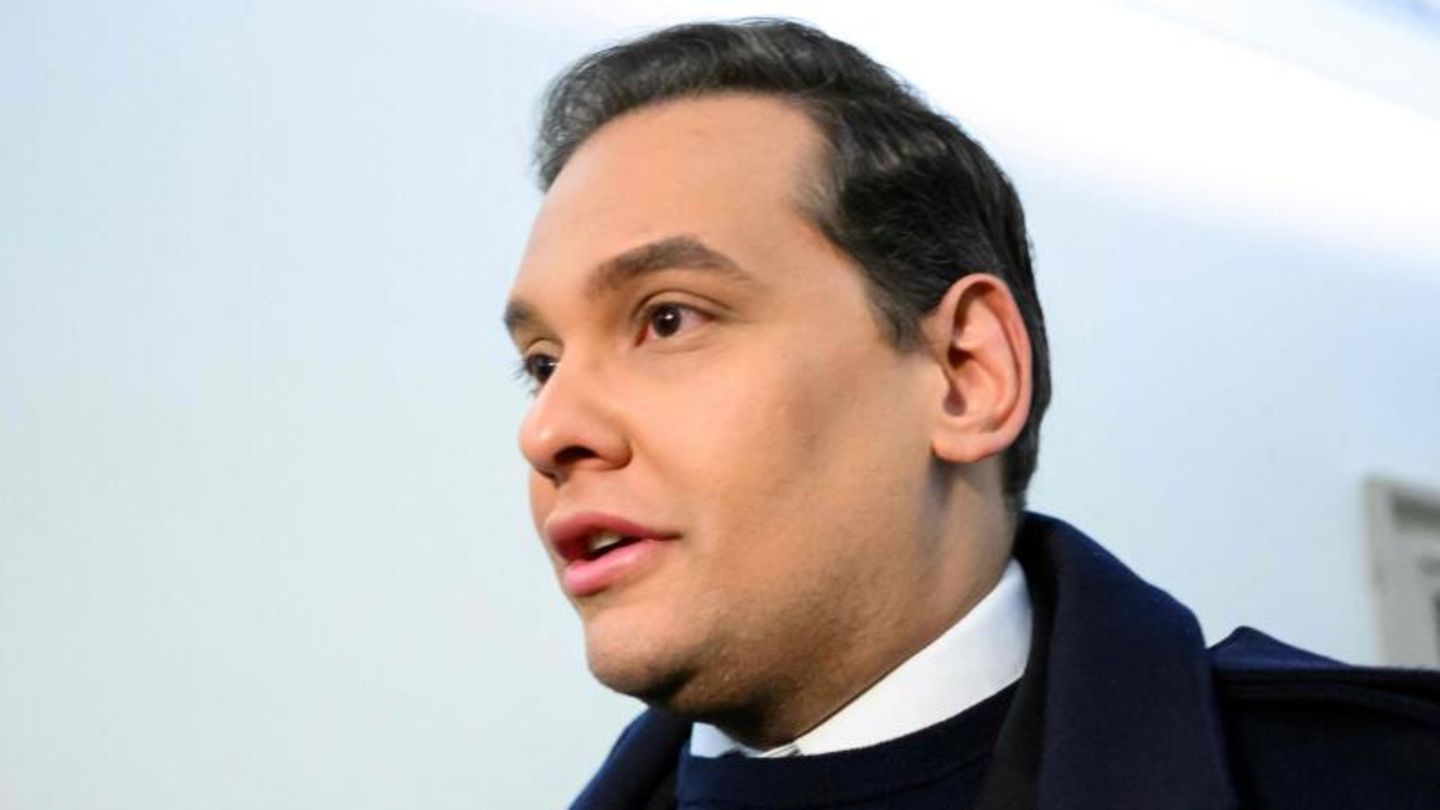 US-Republikaner George Santos soll Wahlkampfspenden für OnlyFans, Botox und Luxusartikel ausgegeben haben