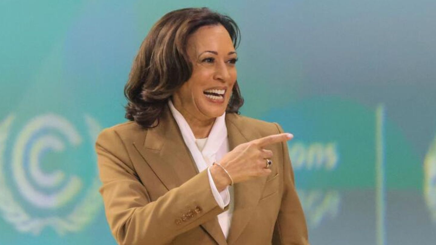 US-Vizepräsidentin Kamala Harris auf dem Weltklimagipfel in Dubai. Die USA sind inzwischen der größte Ölproduzent auf dem Globus – und der größte Verbraucher.