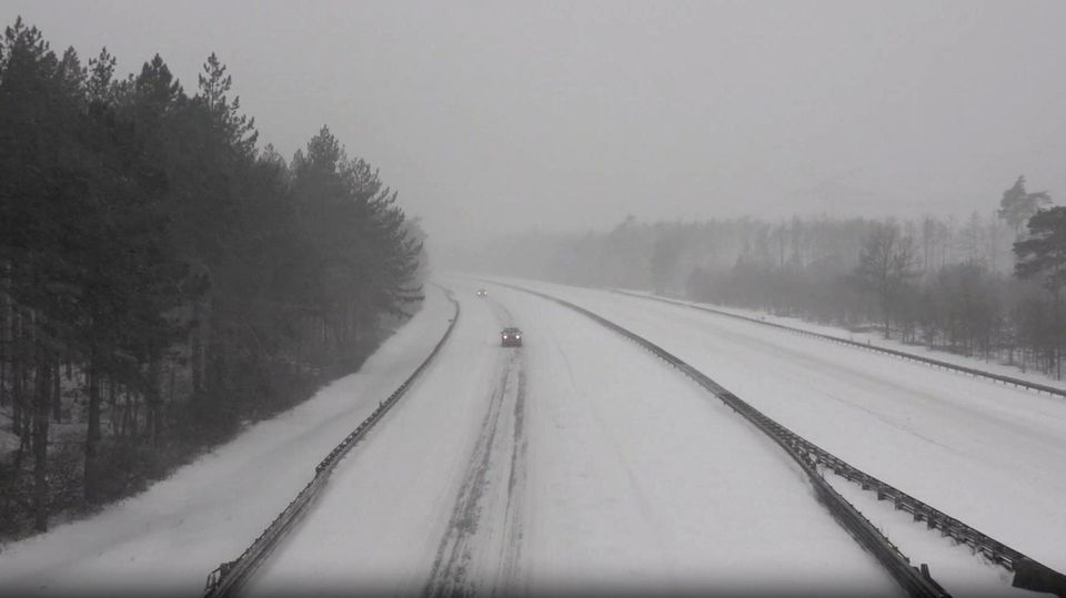 Schnee-Chaos: Diese Rechte und Pflichten haben Sie, diese Strafen drohen Ihnen Schnee-Chaos: Diese Rechte und Pflichten haben Sie, diese Strafen drohen Ihnen