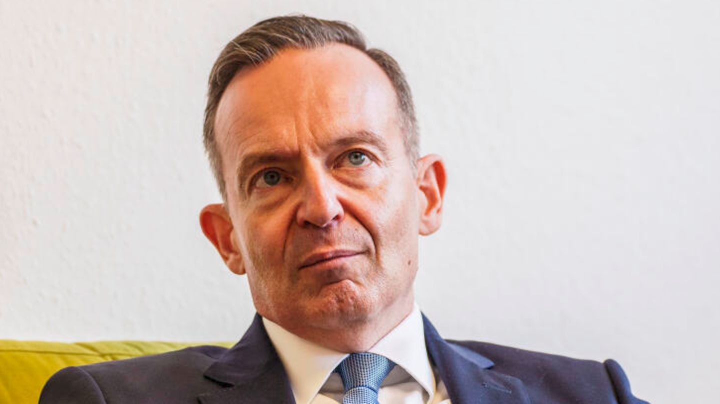 Verkehrsminister Volker Wissing (FDP) hat zu schärferen Vorschriften für ältere Autofahrer eine klare Meinung