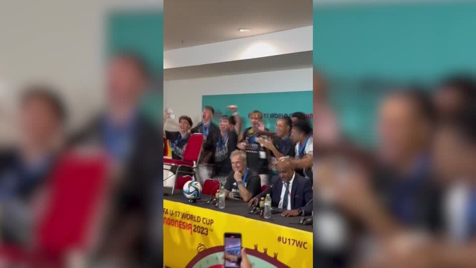 Video: Deutsche U17-Fußballer feiern WM-Titel