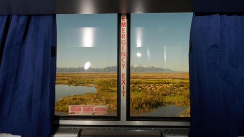 Der Salt Lake in Utah fotografiert aus dem Zugfenster