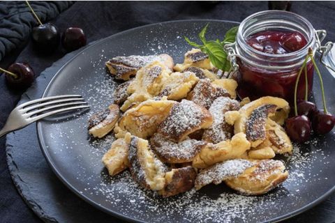 Süße Rezept-Idee: Fluffig, süß und lecker – mit diesem Rezept machen sie den perfekten Kaiserschmarrn