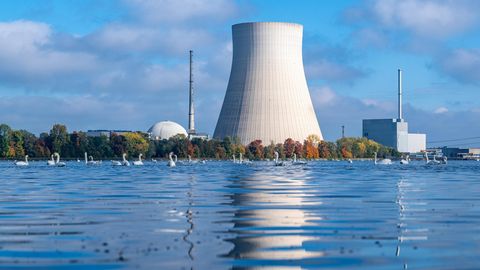 Nach dem Abschalten des Atomkraftwerks Isar 2 nahe Landshut steht fest: Die Anlage kann nicht mehr hochgefahren werden