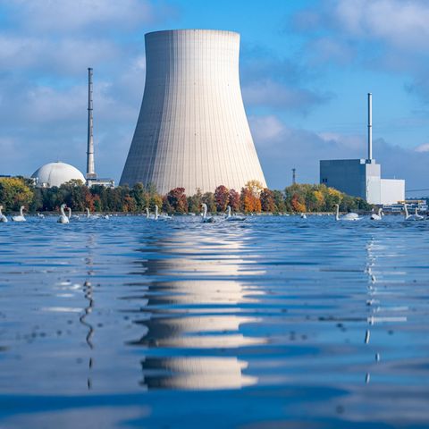 Nach dem Abschalten des Atomkraftwerks Isar 2 nahe Landshut steht fest: Die Anlage kann nicht mehr hochgefahren werden