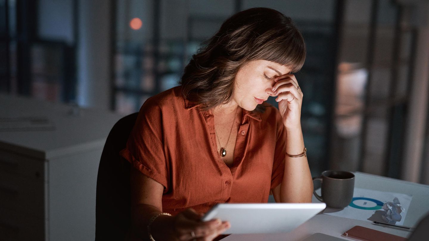 Ausgebrannt: Für Überlastung im Job gibt es viele Ursachen – aber auch Wege heraus