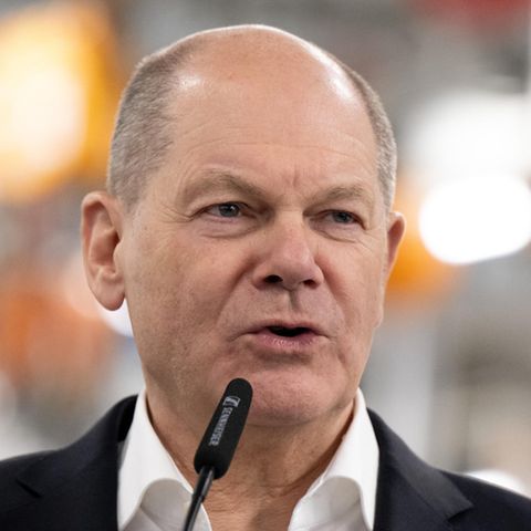 Halbzeit für den Bundeskanzler: Wie sieht Olaf Scholz' Zwischenzeugnis nach zwei Jahren Kanzlerschaft aus?
