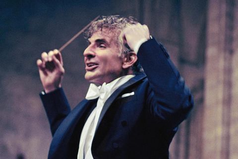 Leonard Bernstein beim Dirigieren