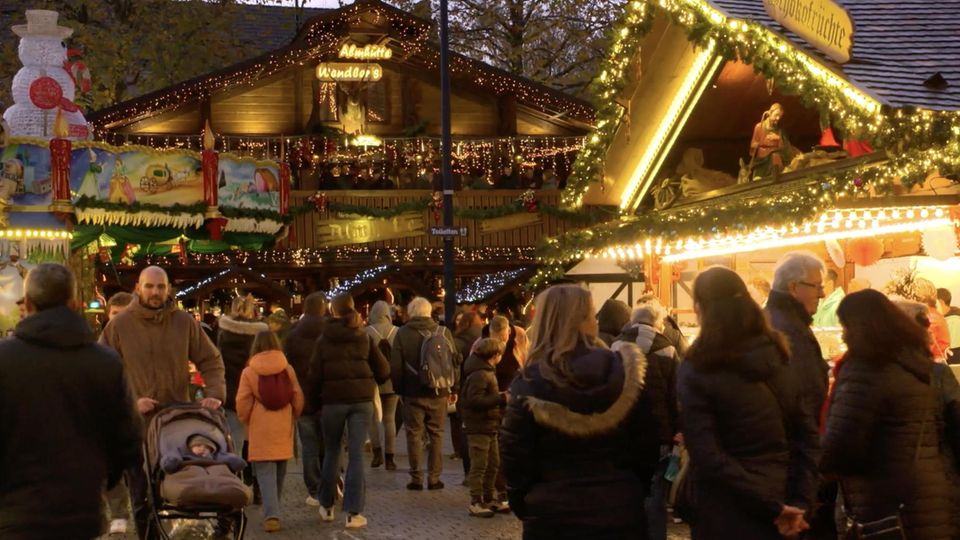 Großstädte im Vergleich: Weihnachtsmärkte Preis-Check: Was kosten Glühwein und Bratwurst in Deutschland?