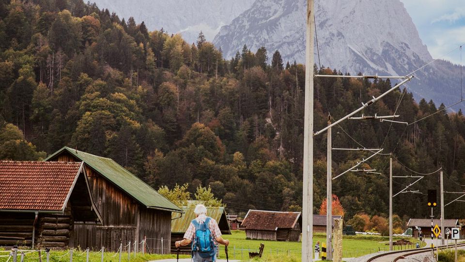 Ein Wanderer in Garmisch-Partenkirchen