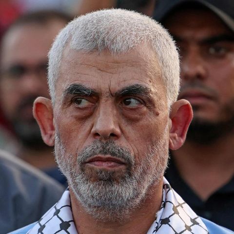 Yahya Sinwar im Oktober 2022 bei einer Demonstration der Hamas im Gazastreifen