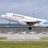 Auch eine deutsche Airline landet auf dem Siegertreppchen: Die Lufthansa-Tocher Eurowings belegt den zweiten Platz im Ranking. Die Billigfluggesellschaft befördert mit rund 500 Flügen am Tag mehrere zehntausend Passagiere durch ganz Europa