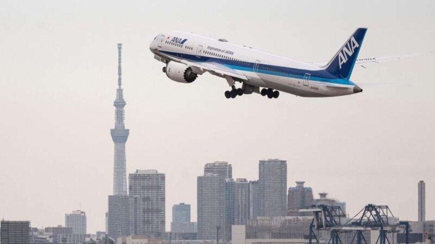 Platz 5: All Nippon Airways Die japanische Airline All Nippon Airways ist ein echtes Urgestein im Luftfahrtgeschäft. Seit der Gründung im Jahr 1952 hat die Fluggesellschaft bereits einige Veränderungen mitgemacht. Kein Wunder, dass sie mit 260 Flugzeugen eine stolze Flotte besitzt