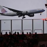 Der Name verwirrt im ersten Moment, denn China Airlines ist tatsächlich keine chinesische, sondern eine taiwanische Fluggesellschaft. 63 Passagierflugzeuge bringen jährlich rund 15 Millionen Menschen von A nach B
