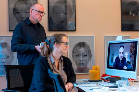 Alix Puhl, Gründerin des Vereins "tomoni mental health" zur Suizid-Präventation bei Jugendlichen, und ihr Mann Oliver Puhl