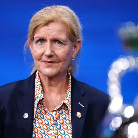 Debbie Hewitt, Präsidentin des englischen Fußball-Verbandes FA