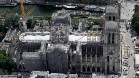 Luftaufnahme der Kathedrale Notre Dame in Paris