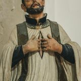 Eine Vulva ist etwas ganz Natürliches. Dennoch wird hier sicher so mancher Glaubenshüter aufjaulen und "sündige Gedanken" wittern: Auch eine Heiligenstatue hat Eingang in den Bildband gefunden.