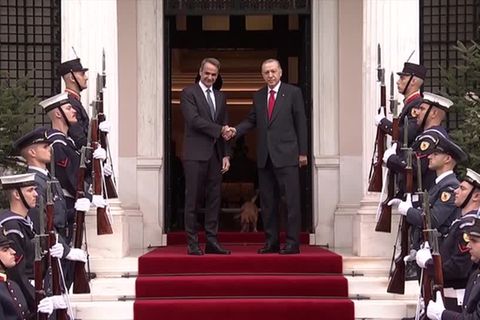 Video: Türkei und Griechenland versuchen die Annäherung