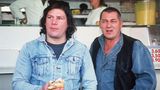 Seine Paraderolle war der kantige, immer etwas prollige Typ. In Dieter Wedels "Der König von St. Pauli" spielte er den Ex-Boxer Sugar, die rechte Hand des Betreibers eines Striptease-Lokals. Hier ist er zusammen mit Claude Oliver Rudolph zu sehen, der in den meisten Filmen ein ähnliches Rollenbild verkörpert.