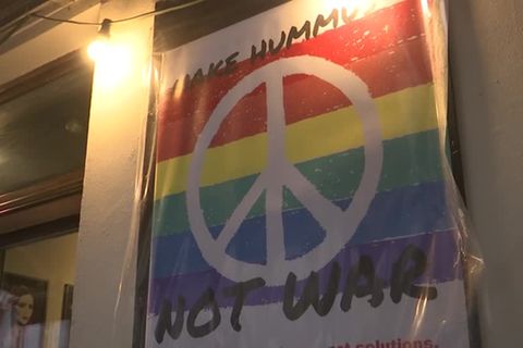 Video: Hummus statt Krieg: Palästinensisch-israelisches Restaurant in Berlin