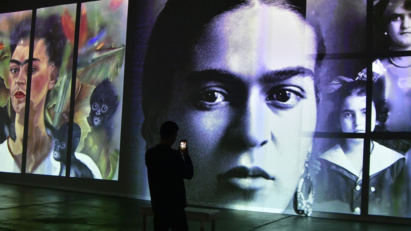 Meistgesuchte Künstlerin: Frida Kahlo Nahaufnahmen und Potraits von Frida Kahlo