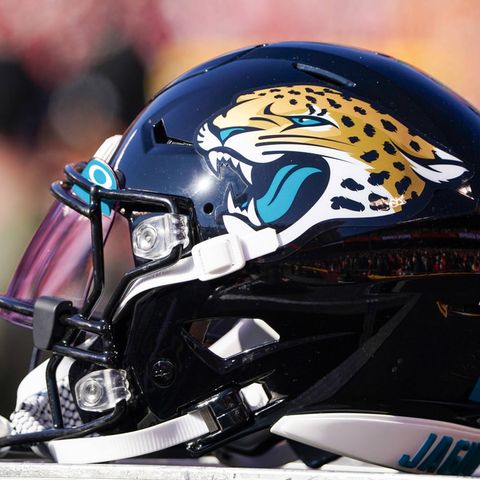 Ein Helm der Jacksonville Jaguars