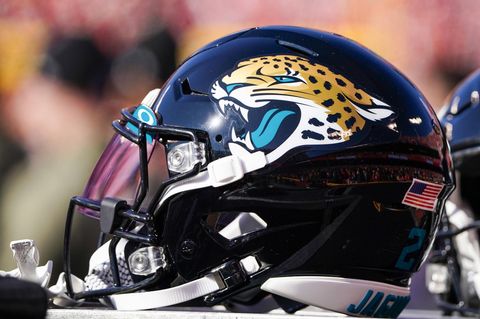 Ein Helm der Jacksonville Jaguars
