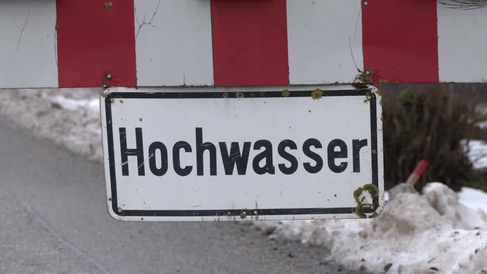 Video: Bayern: Tauwetter führt zu Hochwasser und Überschwemmungen