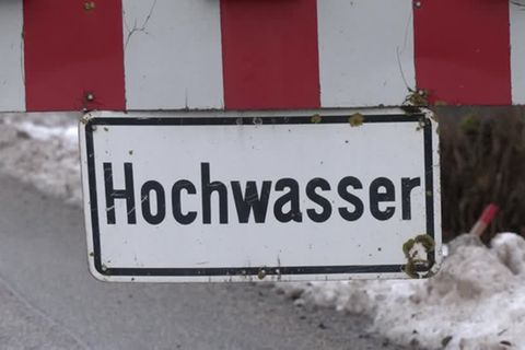 Video: Bayern: Tauwetter führt zu Hochwasser und Überschwemmungen