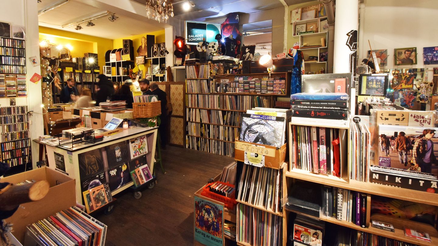 Balades Sonores ist die Fundgrube für Vinyl-Fans: 2022 sind Thomas Changeur und Esther Marti mit ihren 15.000 LPs in einen Laden in der Rue Pierre Picard umgezogen.