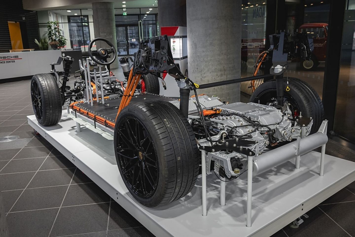 PPE Rollendes Fahrgestell hinten (Porsche)