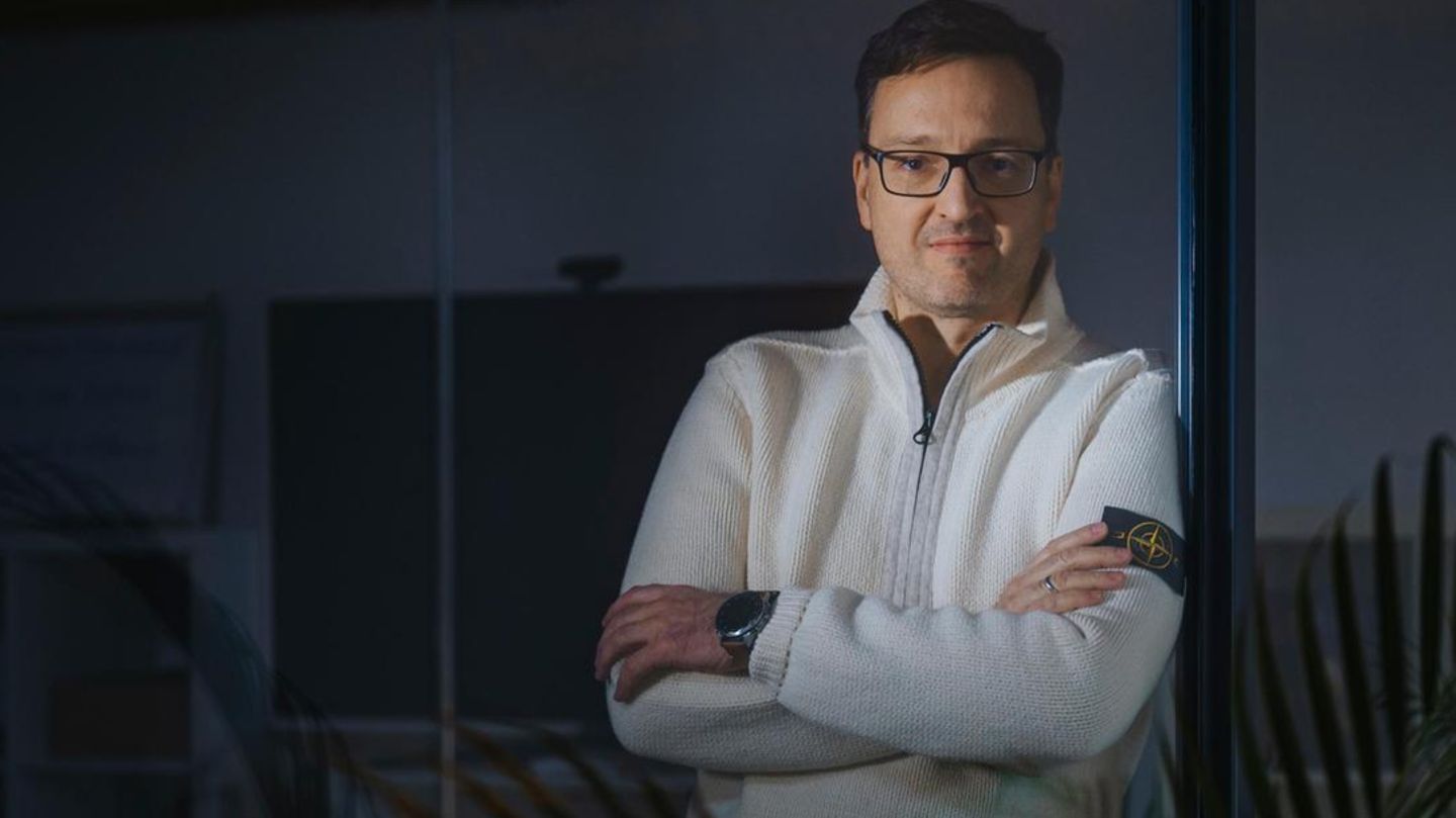 itravel promised dream trips: Is the founder a fraud?