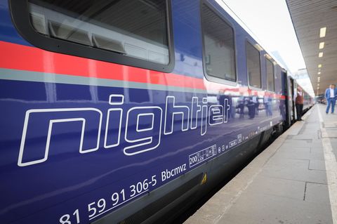 Die Österreichischen Bundesbahnen (ÖBB) treiben das Thema Nachtzug voran und bringen immer mehr "Nightjet"-Verbindungen auf die Gleise