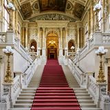 Treppenaufgang des Burgtheaters